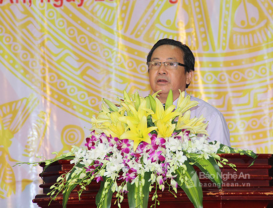 Đồng chí Trần Duy Ngoãn - Chủ tịch Hội nhà báo Nghệ An phát biểu khai mạc lễ kỷ niệm. Ảnh: Hoài Thu