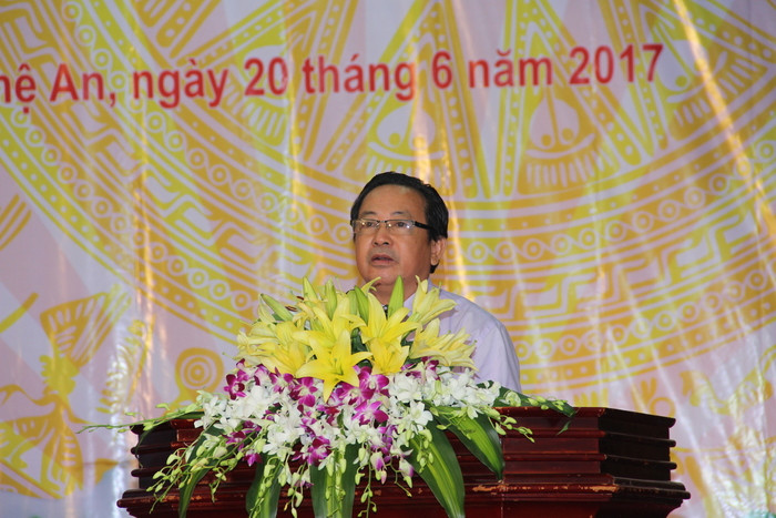 Chủ tịch Hội Nhà báo Nghệ An Trần Duy Ngoãn đọc diễn văn kỷ niệm Ngày Báo chí Cách mạng Việt Nam. Ảnh: Hoài Thu