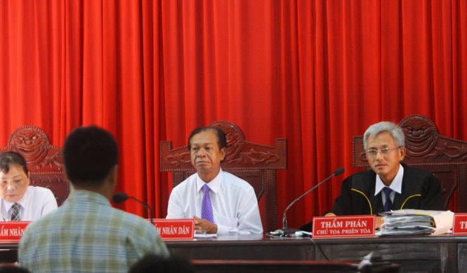 ​Nhóm thanh tra giao thông bất ngờ khai lấy tiền bảo kê chạy chức 