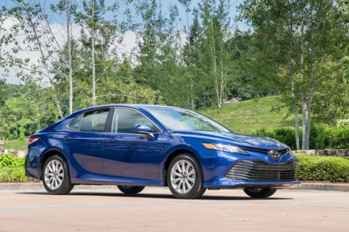 Toyota Camry mới