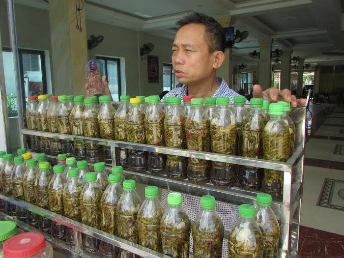 Ớt xiêm muối được bày bán ở Con Cuông