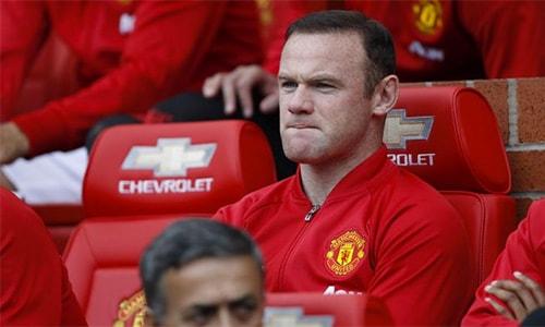 rooney-chat-vat-tim-doi-bong-moi-vi-doi-luong-qua-cao