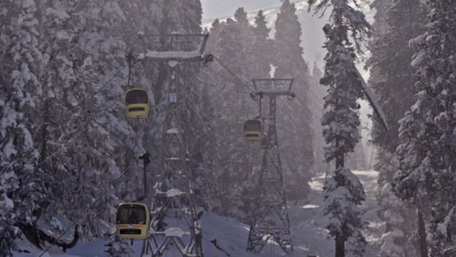 Cáp treo tại Gulmarg.Ảnh: Getty