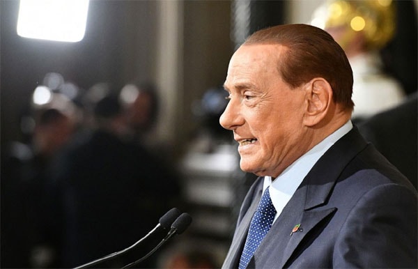 Berlusconi, Thủ tướng Italia