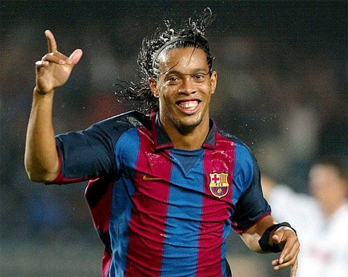 fortune-man-utd-lo-co-hoi-mua-ronaldinho-vi-mua