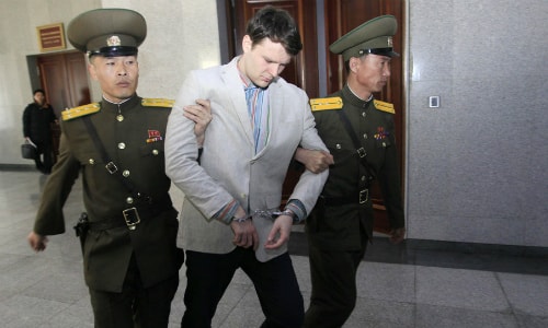 cai-chet-cua-otto-warmbier-dang-trach-hay-dang-thuong