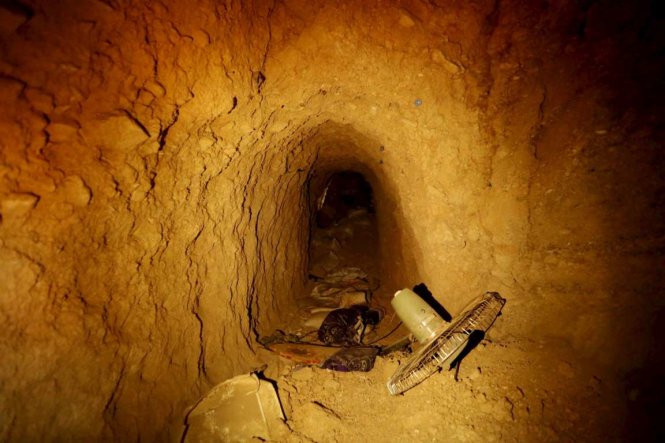 Khám phá thế giới hầm ngầm ngang dọc của khủng bố IS 