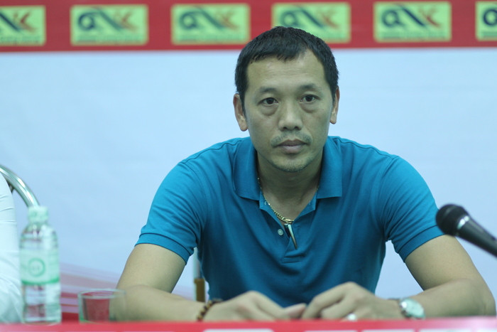 HLV Nguyễn Đức Thắng có trận đấu thứ 2 cùng SLNA hoà trên thế thắng. Ảnh: Trung Kiên