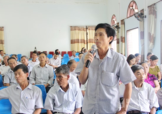 Cử tri xóm 10 kiến nghị 