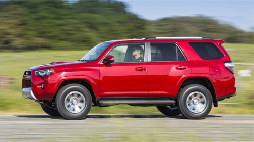 4Runner của Toyota có khoảng sáng gầm từ 228-243 mm, con số này tùy thuộc vào trang bị hệ thống dẫn động.