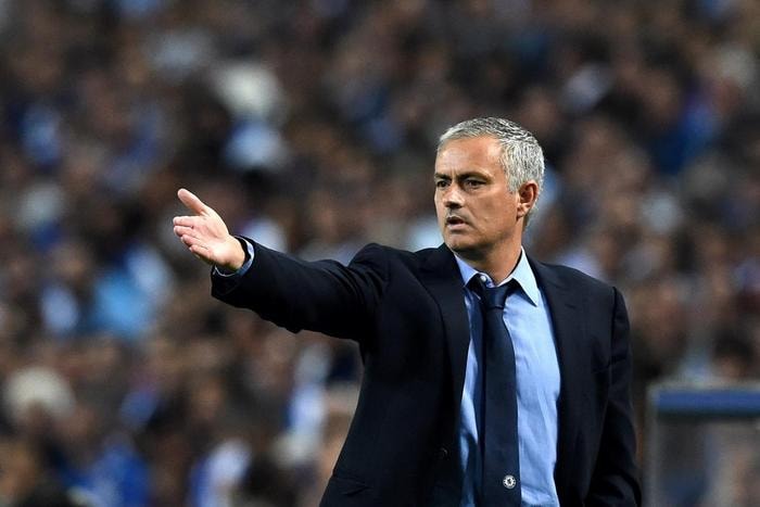 HLV Mourinho đang cảm thấy sốt ruột với công tác chuyển nhượng ở MU.  Ảnh: Internet