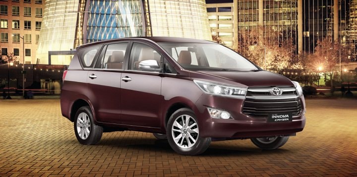 Phiên bản Innova 2.0E giảm 35 triệu đồng, từ 793 triệu xuống còn 758 triệu đồng.