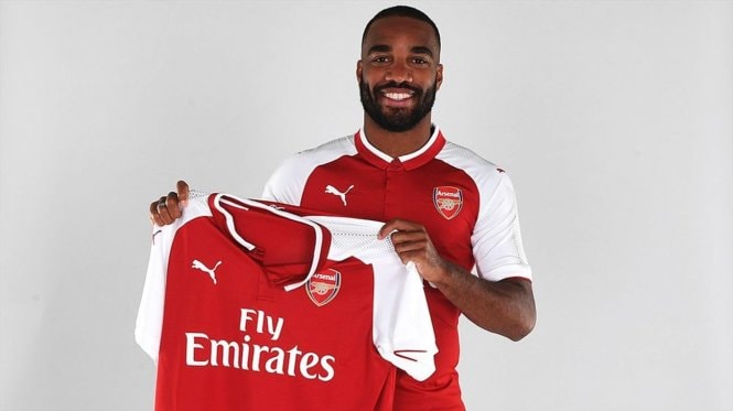 ​Điểm tin sáng 6-7: Arsenal kí hợp đồng kỉ lục với Lacazette