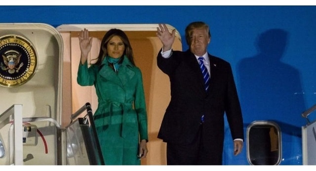 Vợ chồng Tổng thống Mỹ Donald Trump xuống sân bay tại