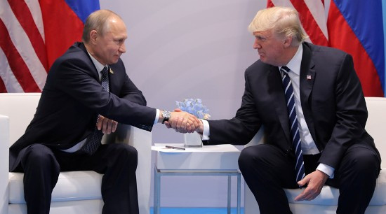 Cuộc gặp giữa Tổng thống Mỹ Donald Trump và người đồng cấp Nga Putin bên lề hội nghị thượng đỉnh G20 tại Đức ngày  7/7/2017.