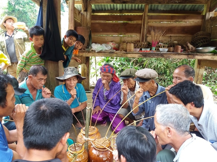 phong tục tập quán của đồng bào