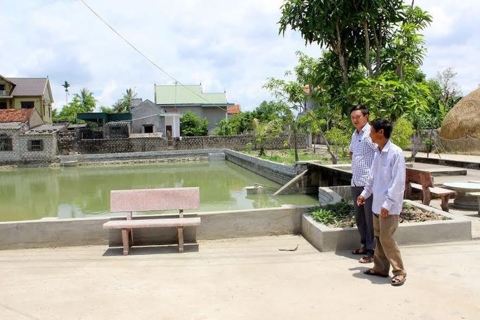 Xã Quỳnh Đôi (Quỳnh Lưu) đầu tư xây dựng các công trình phúc lợi, trong đó tôn tạo toàn bộ giếng làng. Ảnh: Xuân Hoàng