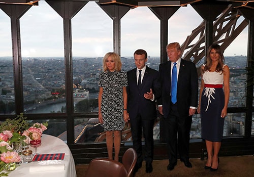 trump-khen-hinh-the-vo-tong-thong-phap
