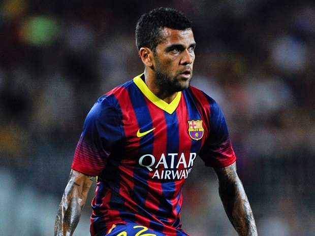 Sự ra đi của Daniel Alves đã khiến Barcelona rơi vào tình trạng khủng hoảng ở vị trí hậu vệ cánh phải.  Ảnh: Internet.