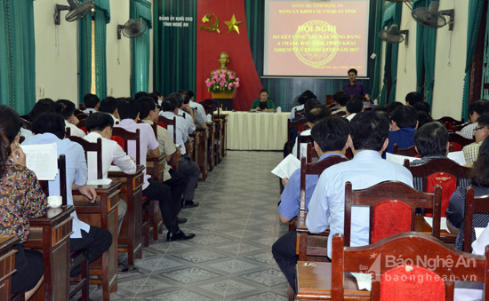 Quang cảnh hội nghị.