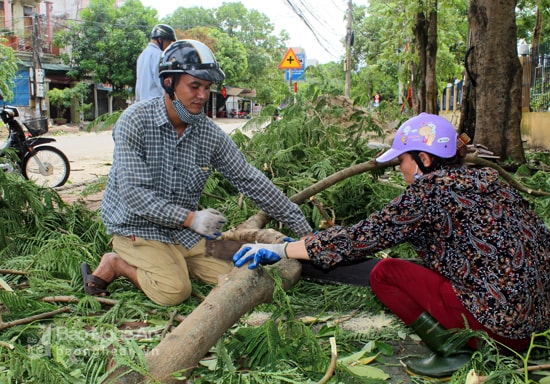 mót củi ở TP Vinh. Ảnh: Quang An