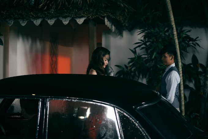 ho-ngoc-ha-hoa-than-thanh-ca-si-phong-tra-trong-mv-moi-2