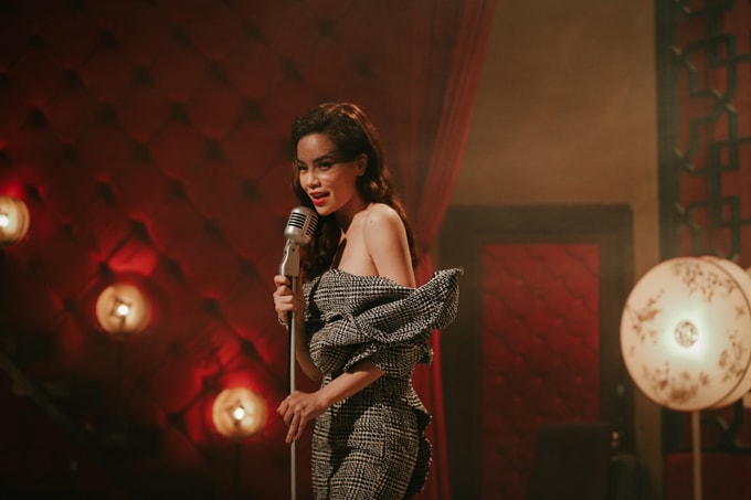 ho-ngoc-ha-hoa-than-thanh-ca-si-phong-tra-trong-mv-moi-6