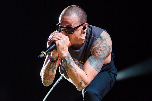 Chester biểu diễn ở Brazil hôm 13/5.