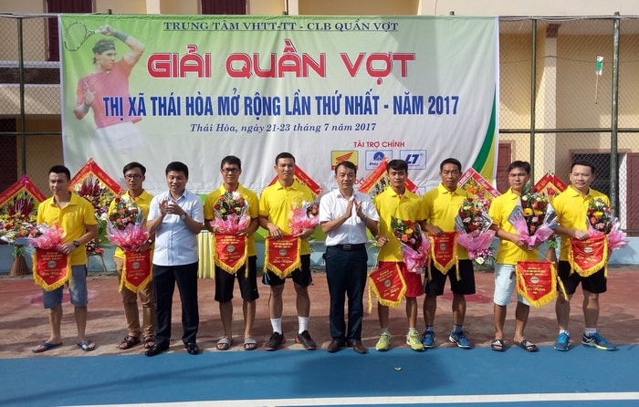 Giai quần vợt thị xã Thái Hòa