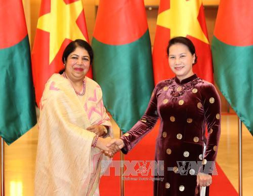 Chủ tịch Quốc hội Nguyễn Thị Kim Ngân và Chủ tịch Quốc hội Bangladesh Shirin Shamin Chaudhury. Ảnh: TTXVN