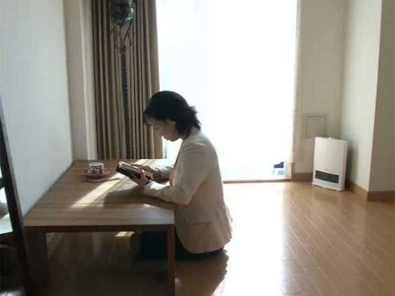 Một căn hộ với phong cách tối giản ở Fujisawa, phía Nam thủ đô Tokyo, Nhật Bản. Ảnh: REUTERS