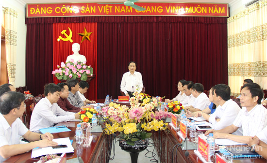 Chủ tịch Ủy ban Trung ương MTTQ Việt Nam - Trần Thanh Mẫn, nhấn mạnh: Cán bộ làm công tác mặt trận không nên đứng núi này trông núi nọ. Ảnh: Mai Hoa