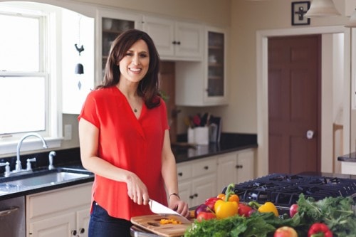 Chuyên gia dinh dưỡng nổi tiếng Mỹ Kristin Kirkpatrick.
