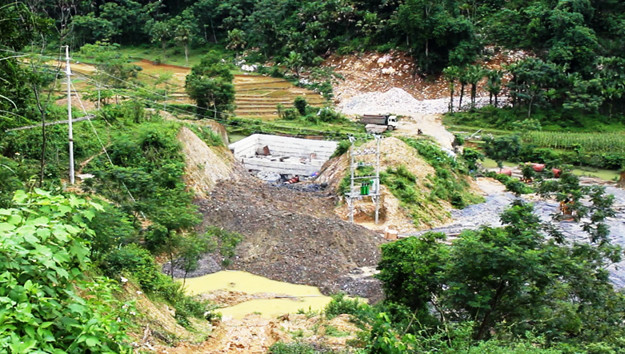 Dự án Thủy điện Suối Mu xây dựng tại khu vực Thác Mu, huyện Lạc Sơn, tỉnh Hòa Bình. (Ảnh: H.V/Vietnam+)