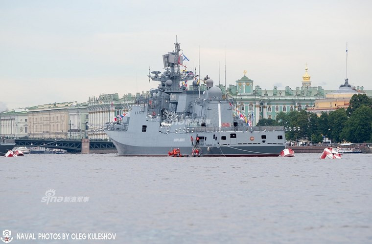 Makarov được trang bị các tổ hợp tên lửa hành trình đối đất có tầm phóng tới 1.500-2.500km và tên lửa đối hải bắn xa 600km. Nguồn ảnh: Sina