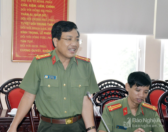 Đại tá Hồ Văn Tứ- Phó Giám đốc Công an Nghệ An khẳng định: CCHC là nhiệm vụ chín trị quan trọng được lãnh đạo Công an tỉnh chỉ đạo quyết liệt. Ảnh Thanh Lê