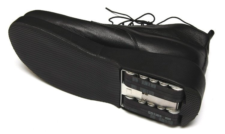 Cấu tạo phần gót đặc biệt của B-shoe.