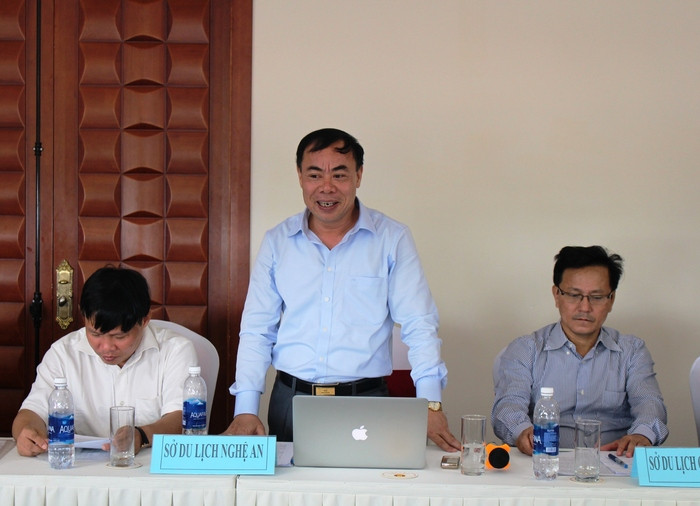 Ông Nguyễn Mạnh Cường - Giám đốc Sở Du lịch Nghệ An phát biểu tại hội nghị. Ảnh: Vương Bằng