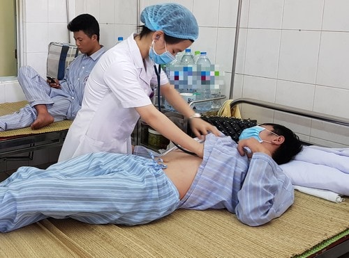 Bệnh nhân sốt xuất huyết đang tăng nhanh. Ảnh