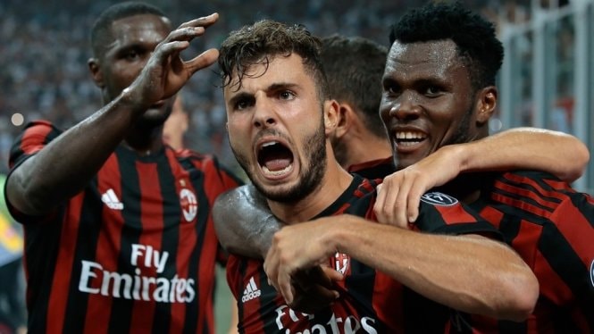 ​AC Milan và Everton đi tiếp tại Europa League