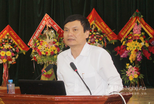 Đồng chí Đặng Thanh Tùng – Bí thư Huyện ủy, Chủ tịch HĐND huyện phát biểu chỉ đạo tại hội nghị. Ảnh: Lê Lâm
