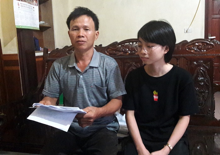 Bố con ông Nguyễn Huy Chất kể về sự việc bị Nguyễn Thị Ngọc Anh lừa đảo chiếm đoạt tài sản với lời hứa xin việc cho con gái.Ảnh: Nguyên Hưng