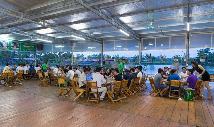 Nhà hàng Ngọc Sơn - Nơi níu giữ bước chân của nhiều thực khách khó tính sành ẩm thực xứ Nghệ. Ảnh: Đức Anh