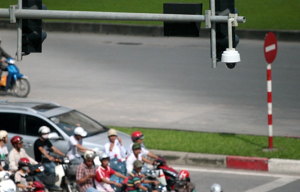 Các camera giám sát được kỳ vọng sẽ nâng cao ý thức người tham gia giao thông. Ảnh minh họa