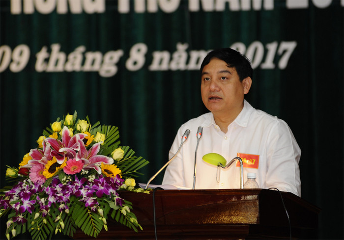 Đồng chí Nguyễn Đắc Vinh khai mạc diễn tập khu vực phòng thủ tỉnh.