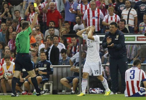 modric-bi-cam-choi-tran-barca-real-vi-tam-the-do-tu-nam-2014