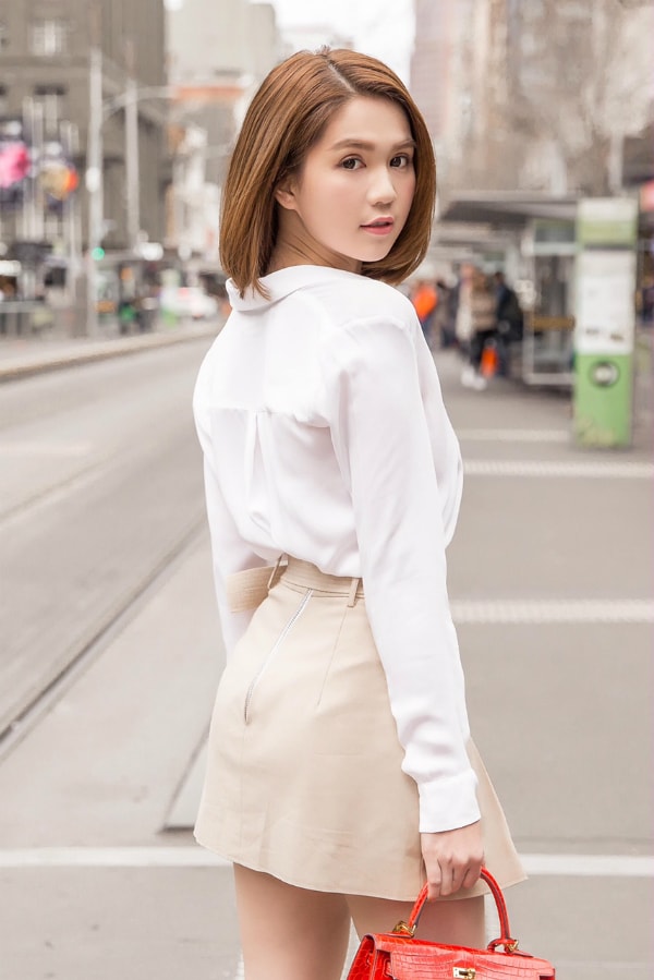 ngoc-trinh-toc-ngan-tre-trung-sai-buoc-tren-duong-pho-australia