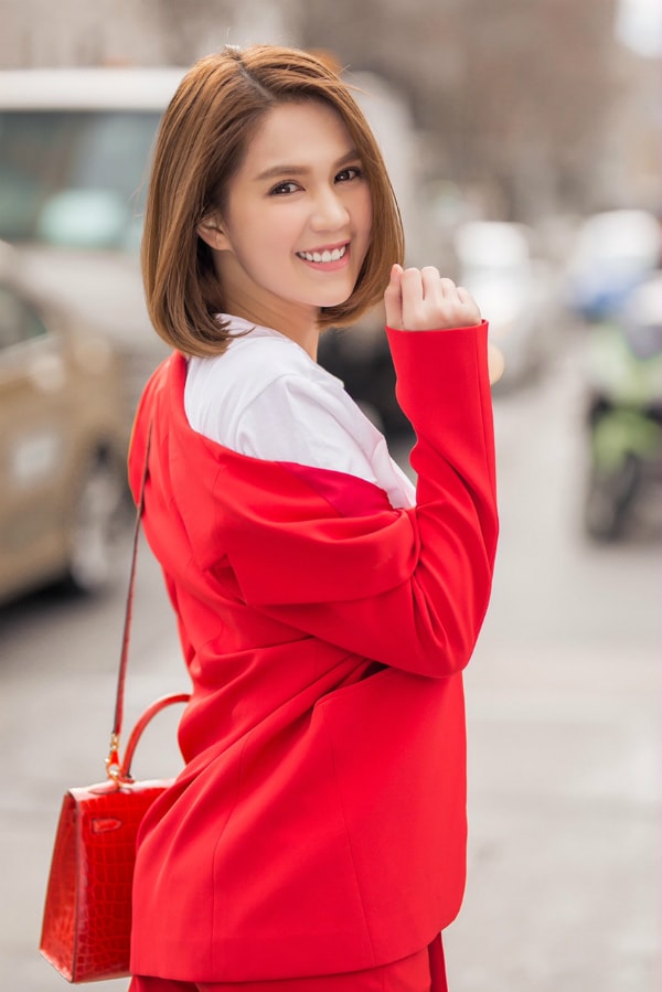 ngoc-trinh-toc-ngan-tre-trung-sai-buoc-tren-duong-pho-australia-6