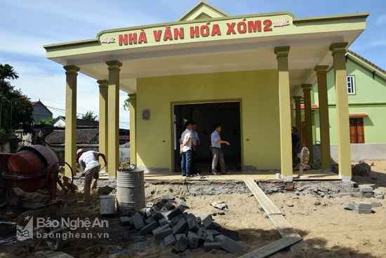 Nhà văn hóa xóm 2, xã Đặng Sơn (Đô Lương) đang triển khai xây dựng với kinh phí hơn 400 triệu đồng, do nhân dân đóng góp. Ảnh: Xuân Hoàng