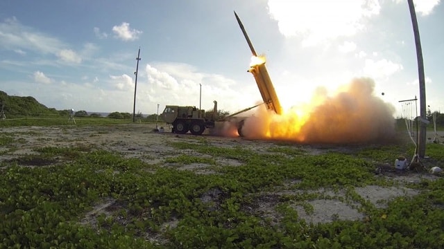 Hệ thống phòng thủ tên lửa tầm cao giai đoạn cuối (THAAD) cũng được triển khai tới đảo Guam của Mỹ. Ảnh: BI.